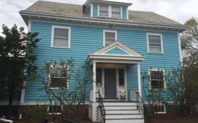 7 Reasons to Hire a Professional to Refresh Your Home’s Exterior Paint